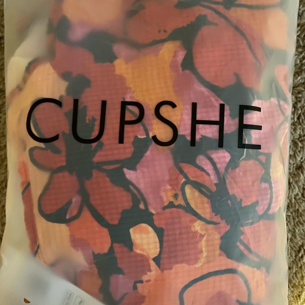 NEW CUPSHE Summer Dress, vibrant floral, Medium - Picture 5 of 7